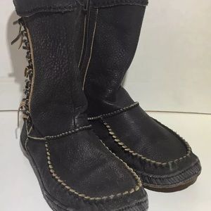 UGG Hyland Fringe Size 6.5 Mid Calf Side Zip Boot